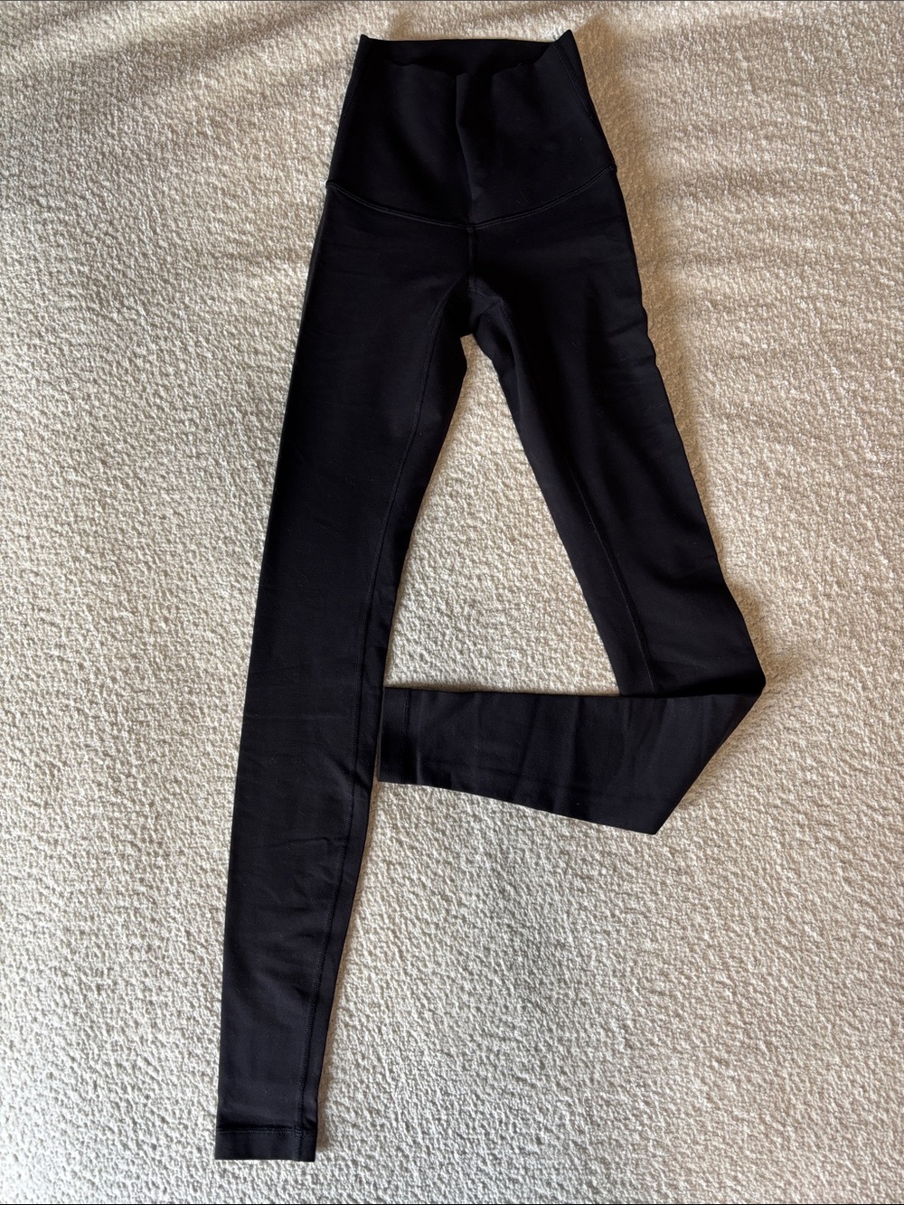 Lululemon Wunder Under size 2 31” inseam